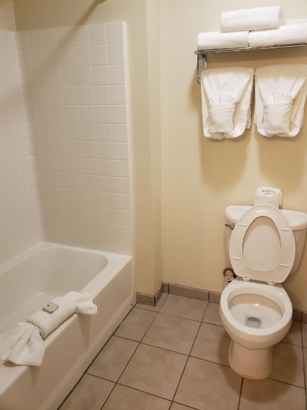 Room image 5
